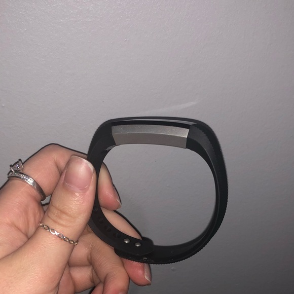 fitbit - Picture 2 of 5